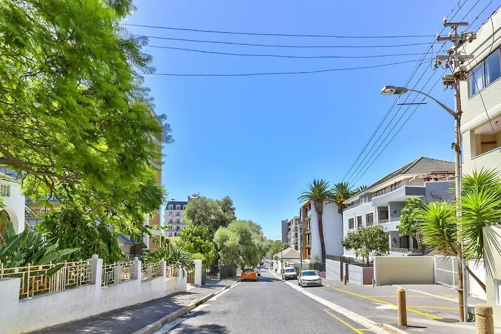 Apartment Room With A View - Green Point Cape Town